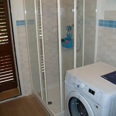 Bilocali E Mono Al Mare Apartment